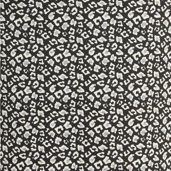 UGG Women's Black and White cheetah Robe new xs oversized - Picture 6 of 9